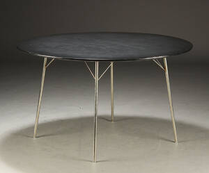 Arne Jacobsen. Cirkulært spisebord