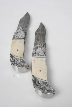 Par håndlavede jagtknive m. hvide greb i ben 2