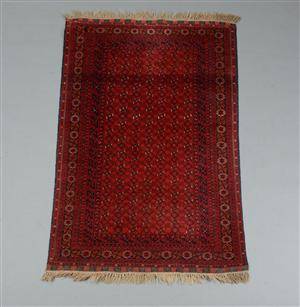 To afghanske tæpper.  2