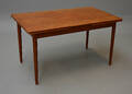 Dansk møbelproducent. Spisebord med hollandsk udtræk, teak