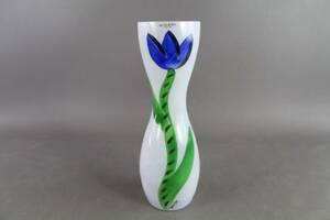 Vas Kosta Boda Tulipa Ulrica Hydman Vallien