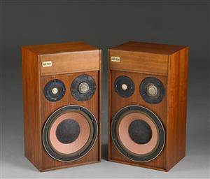 Ar-tt 10TT, et par højtalere, 1977 2