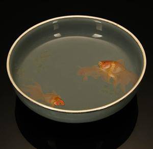 Rund skål af porcelæn Japan , ca. 1900