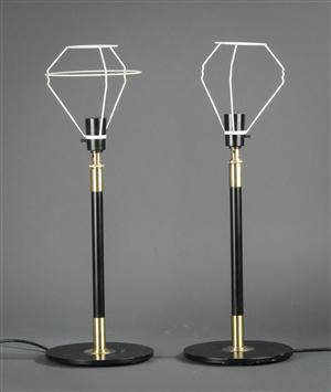 Le Klint Aage Petersen. Par bordlamper, model 352 2 