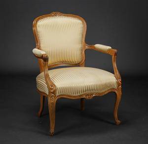 Armstol af egetræ, rokokoform