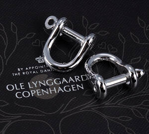 Ole Lynggaard. Et par manchetknapper af sterlingsølv. 2