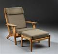 Hans J. Wegner. højrygget lænestol med skammel. Model GE 290A, eg 2