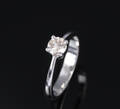 Klassisk brillant- solitairering af 18 kt. hvidguld på 0.50 ct. Birmingham 2005