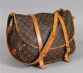 Louis Vuitton, vintage, Saumur 43 Messenger bag