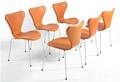 Arne Jacobsen. Sæt på seks stole syveren  model 3107. 6