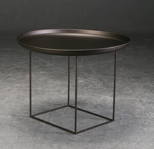 NORR11 Design House. Sofabord  Bakkebord model Duke Coffee Table Medium, sort-pulverlakeret stål 