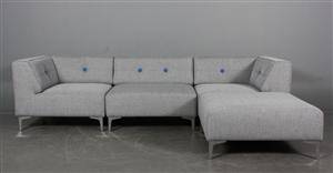 THE SOFA FIFTYONE. Morten Voss. Modulsofa `Sky Blue` med udskiftelige knapper.