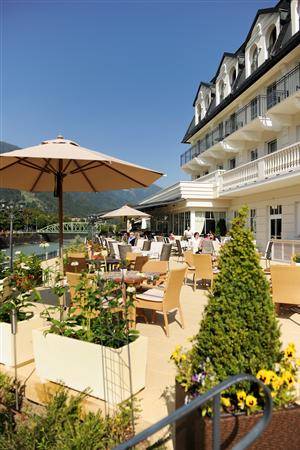 4 Tage Wandern, Wellness  Sonnenschein im Grandhotel Lienz  Tirol Österreich - Grenze zu Italien   in einer Superior Suite für 2 Personen