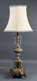 Bordlampe af messing Denne vare er sat til omsalg under nyt varenummer 4219354