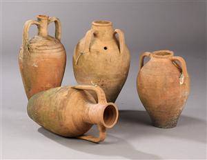 Fire krukker  olivenkrukker af terracotta. Middelhavsområdet, 1900 tallet 4