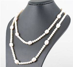 Cultured freshwater pearl necklace