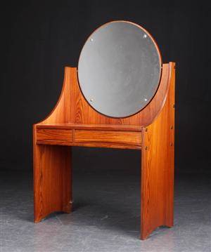 Sminkebord af teaktræ, 1960erne, dansk møbelproducent