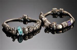 Pandora armbånd med charms 24