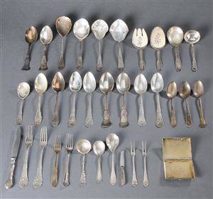 Samling sølv, vægt ca. 1550 gr.