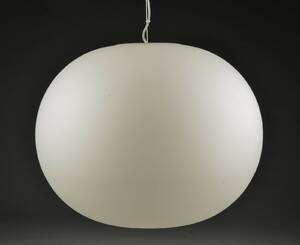 Jasper Morrison. Pendel, model Glo-Ball S2