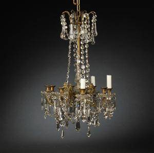 Lysekrone med prismer. 1900-tallet