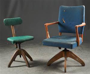 Två kontorsstolar. 194050-tal 2