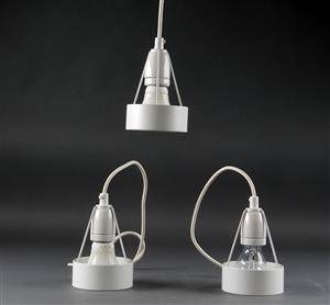 Erik Møller for Louis Poulsen. Fire Pakhus pendler, hvide, Louis Poulsen 3