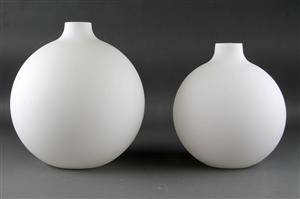 Vilhelm Wohlert. Sæt pendler, model Satelit, glas 2