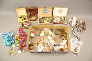 Diverse medaljer, mynt mm