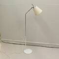 Golvlampa Aneta
