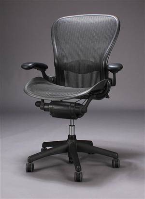 Donald Chadwick Bill Stump, Aeron kontorstol, model C