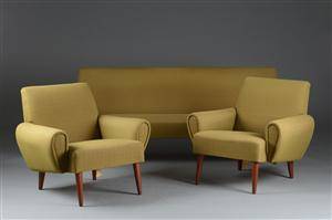 Sofagruppe bestående af tre-personers sofa, samt to lænestole, 1950erne1960erne 3