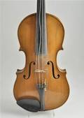 Violin. 44 samt 2 stråkar