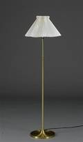 Aage Petersen for Le Klint. Standerlampe, model 339  