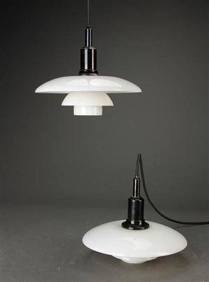 Poul Henningsen. Par PH 32 pendler, hvid opalglas 2