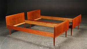Par senge af teaktræ, dansk møbelproducent 2