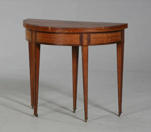 Spillebord på hjul, engelsk stil, 1900-tallet
