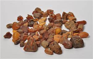 Samling rav - ialt ca. 460 gram.