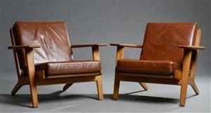Hans J. Wegner. Par lavrygget lænestol, model GE-290 2
