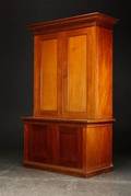 Todelt skab af mahogni, 1900-tallets første halvdel