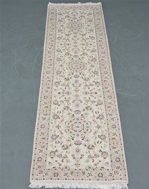 Persisk Nain med silke 292 x 79 cm
