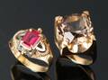 To ringe af guld 1418 kt med røgkvarts og syntetisk rubin 2 