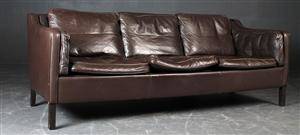 Dansk møbelproducent. Tre-personers sofa, brunt læder
