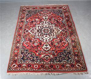 Persisk Bakhtiar, knyttet med kurk uld. 291 x 205 cm