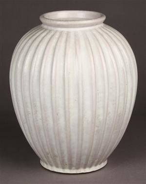 Rillet vase af keramik, Michael Andersen