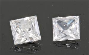 2 loose princess-cut diamond total 0.50ct