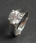 Solitairering med brillant på ca. 3.00 ct, 14 kt.  Denne vare er sat til omsalg under nyt varenummer 4810970