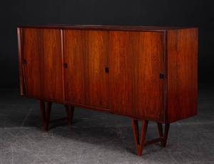 Skænk af palisander, dansk møbelproducent