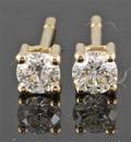 Earrings in 14k set with brilliant cut diamonds 0.34ct