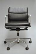 Charles Eames. Soft Pad kontorstol, model EA-217